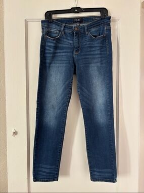 Judy Blue Women's Dark Blue Wash Relaxed Fit Jeans. Size 11/30